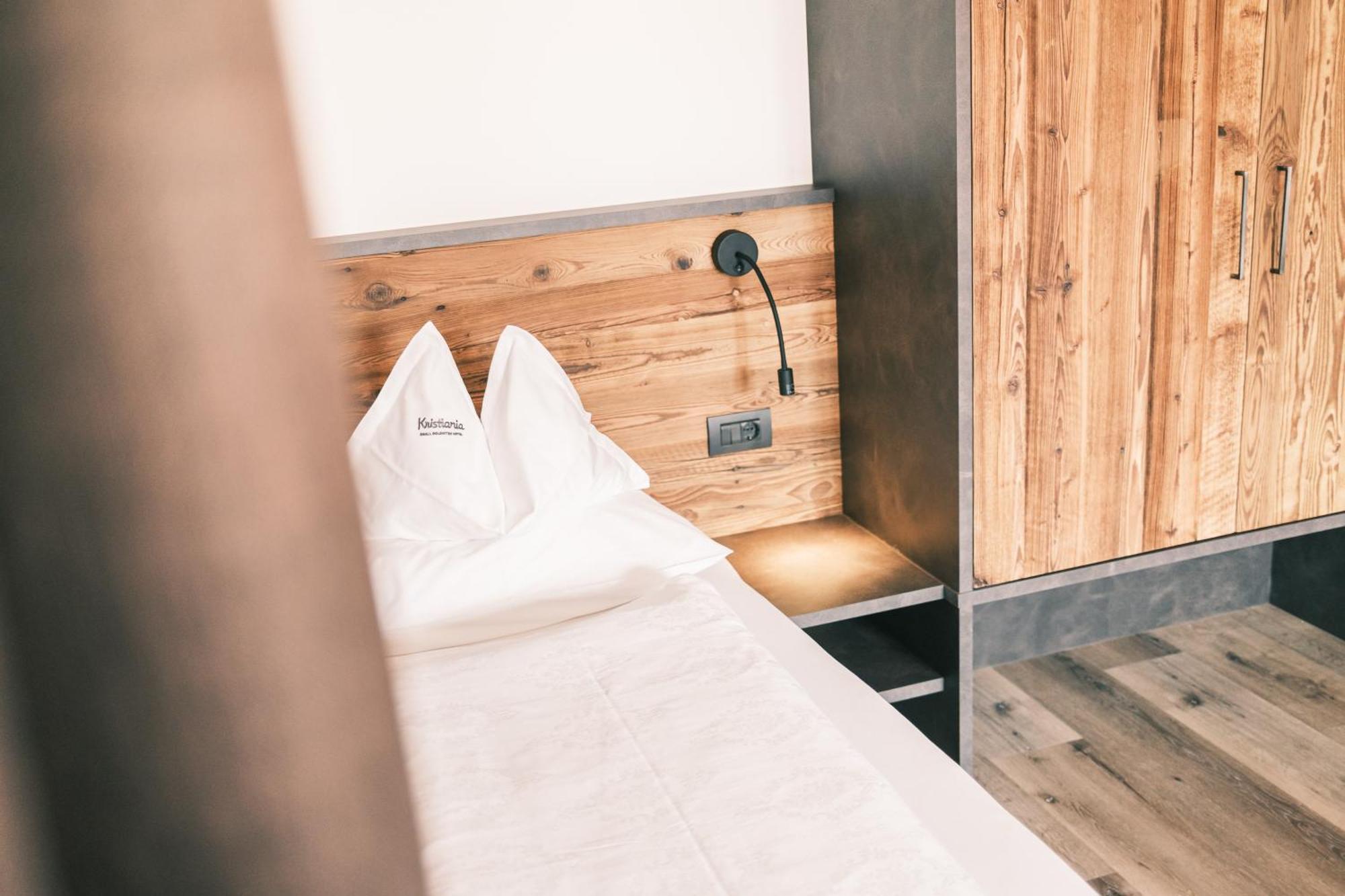 Kristiania Small Dolomites Hotel 塞尔瓦迪加尔代纳山谷 外观 照片
