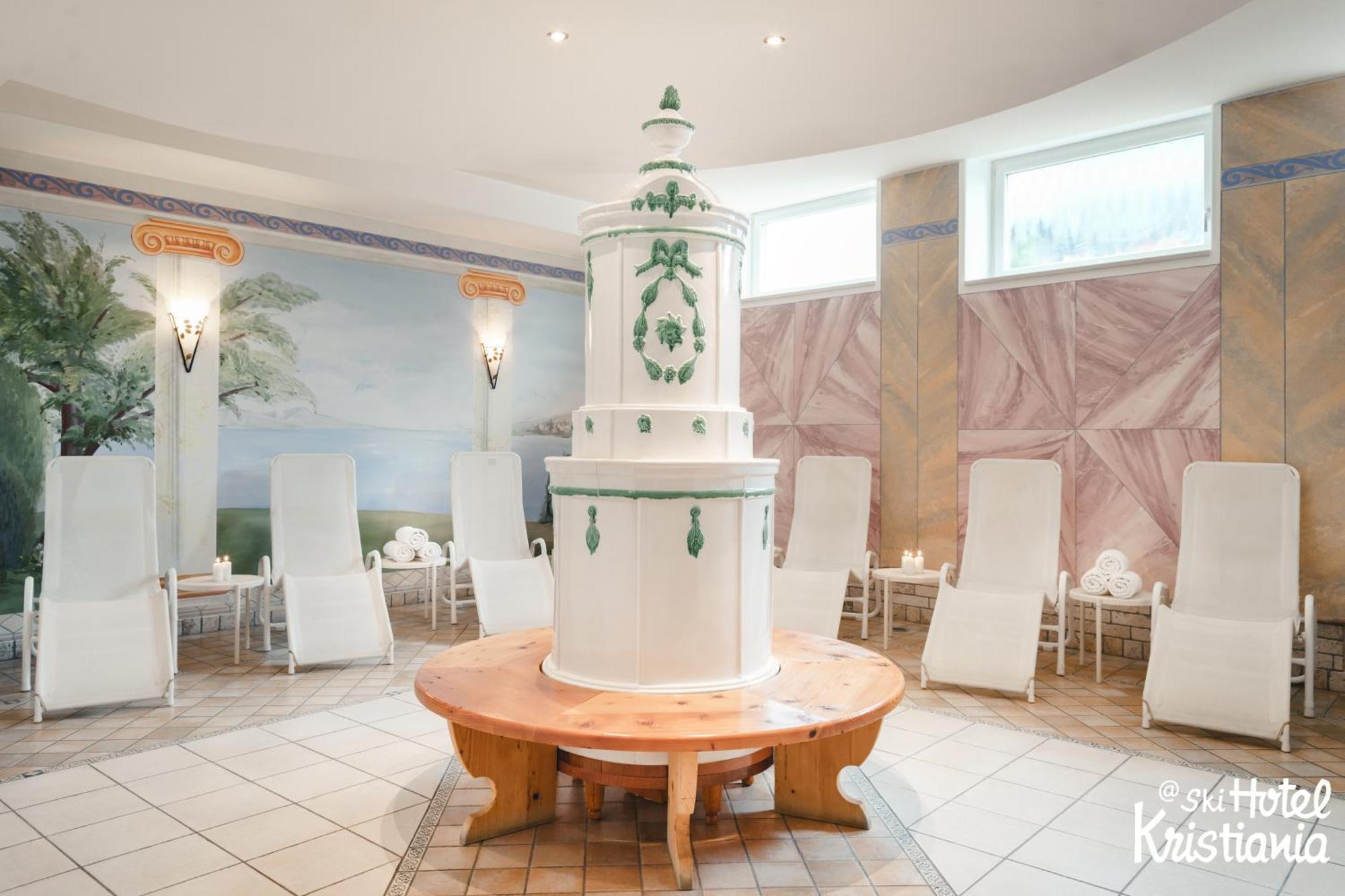 Kristiania Small Dolomites Hotel 塞尔瓦迪加尔代纳山谷 外观 照片