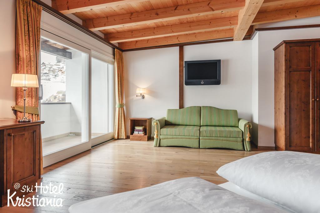 Kristiania Small Dolomites Hotel 塞尔瓦迪加尔代纳山谷 外观 照片