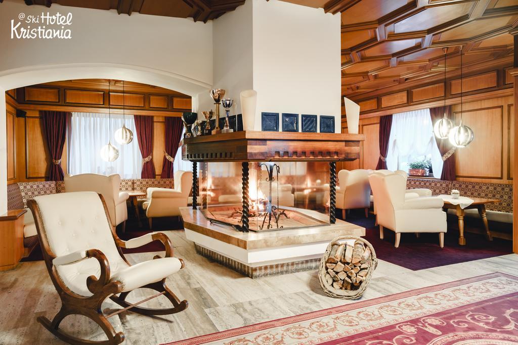 Kristiania Small Dolomites Hotel 塞尔瓦迪加尔代纳山谷 外观 照片