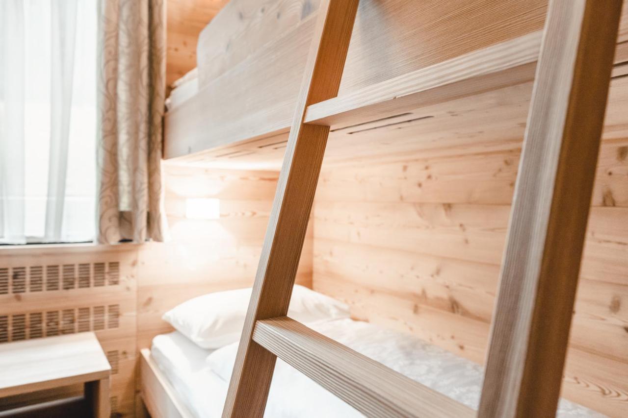 Kristiania Small Dolomites Hotel 塞尔瓦迪加尔代纳山谷 外观 照片